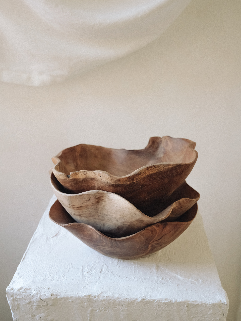 Ruffle Teak Bowl - Small